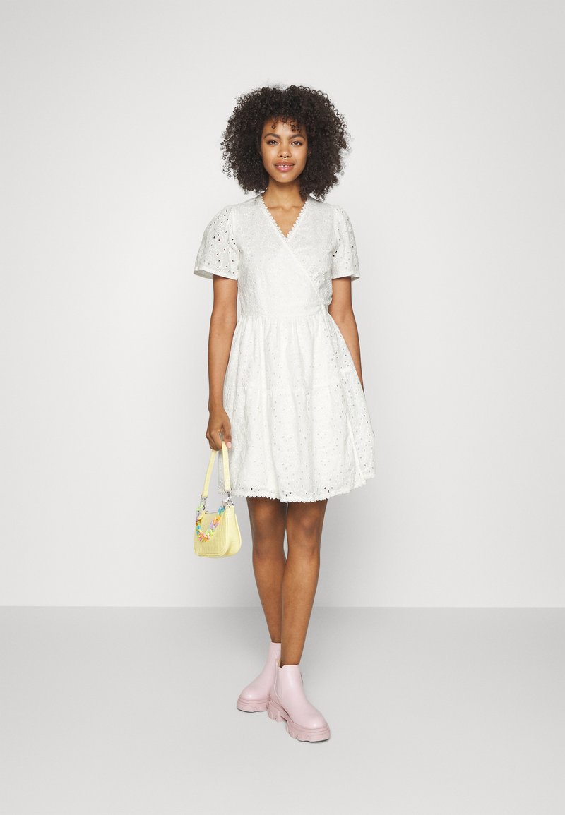Damen Freizeitkleider | YAS YASLOHRI WRAP DRESS Freizeitkleid star white/weiß - OM64605 Damen Freizeitkleider | YAS YASLOHRI WRAP DRESS Freizeitkleid star white/weiß - OM64605