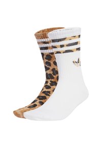 Zwei Paar Socken: eines mit Leopardenmuster in Braun und Schwarz; eines in reinem Weiß mit drei horizontalen Streifen oben. Aus Baumwollmischung.