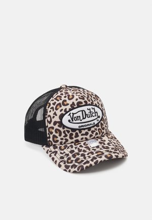 Baseballkasket med leopardprint, sort mesh bagpå og hvid ovalt patch mærket "Von Dutch Originals" på frontpanelet.