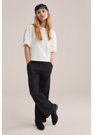 WE Fashion Stoffhose - black
