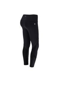 Leggings neri in tessuto elasticizzato, con un alto punto vita, pannelli in rete ai lati e dettagli del logo discreti sul retro.