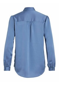 Blouse bleu clair à manches longues avec poignets boutonnés, détail froncé sous la partie dos et col classique, vue de dos.