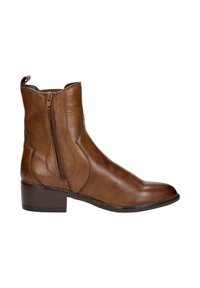 Bruine leren enkelboot met een vierkante neus, zijrits en een lage blokhak. Gladde textuur met decoratieve naden langs de schacht.