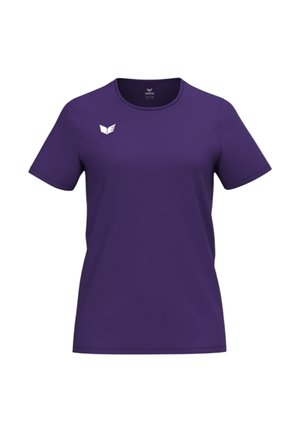 Camiseta deportiva de manga corta morada lisa con un pequeño logotipo blanco en la parte superior izquierda del pecho sobre un fondo blanco.
