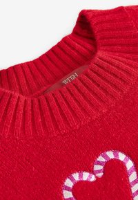 Next Sweter