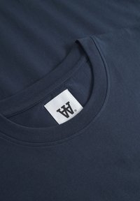 DOUBLE A BY W.W. ACE  - Print T-shirt - outer space