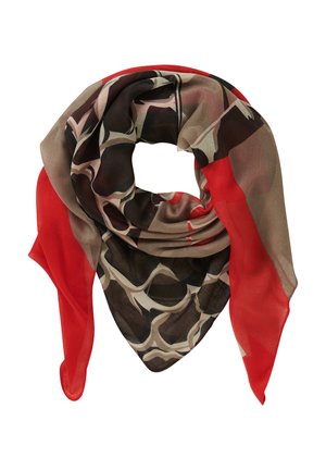 Écharpe légère avec des motifs abstraits marron, beige et noir et des bords rouges vifs, pliée en forme triangulaire de manière lâche.