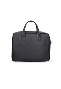 Borsa a tracolla in pelle nera con due manici superiori, forma rettangolare, superficie texturizzata, dettagli in metallo e chiusura con zip.