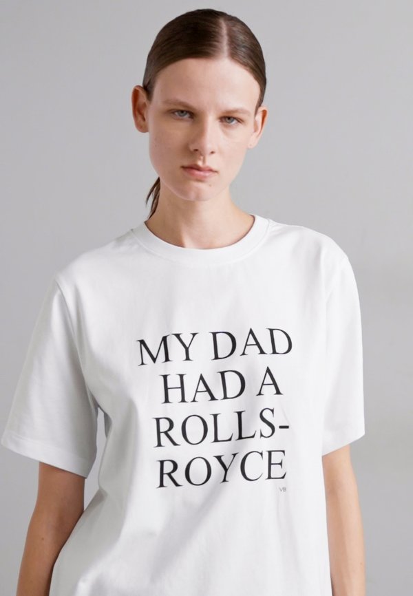 SLOGAN TEE MY DAD HAD A ROLLS ROYCE - Print T-shirt2