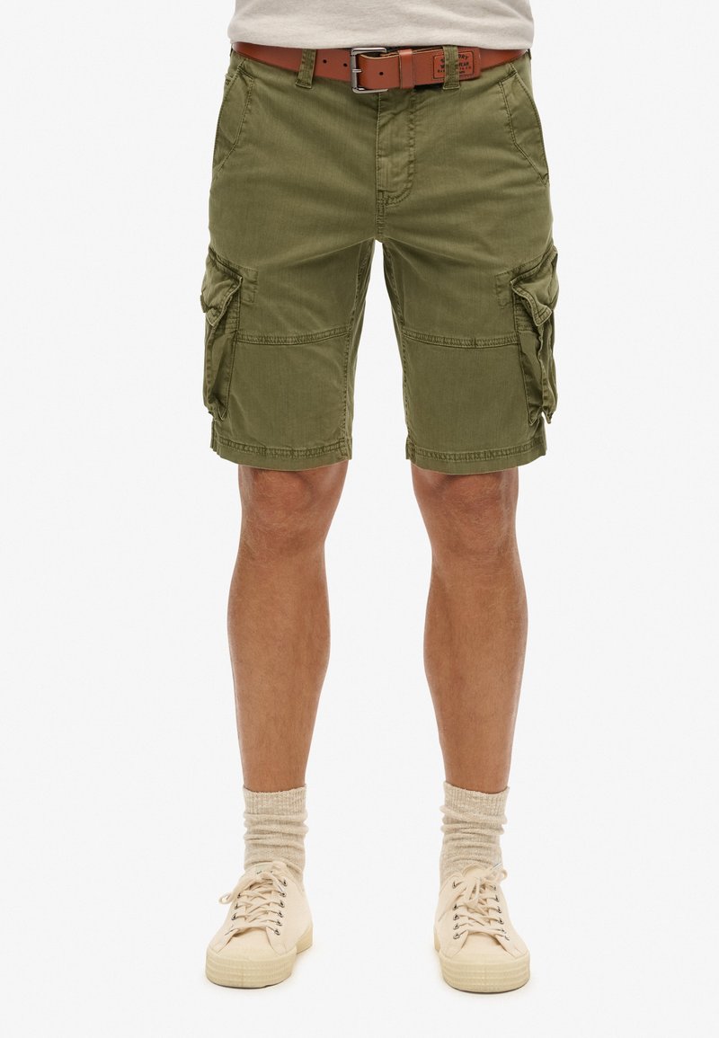Superdry CORE - Shorts - chive green