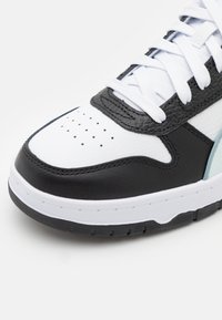 Puma GAME UNISEX - Tenisice - black/white/dewdrop