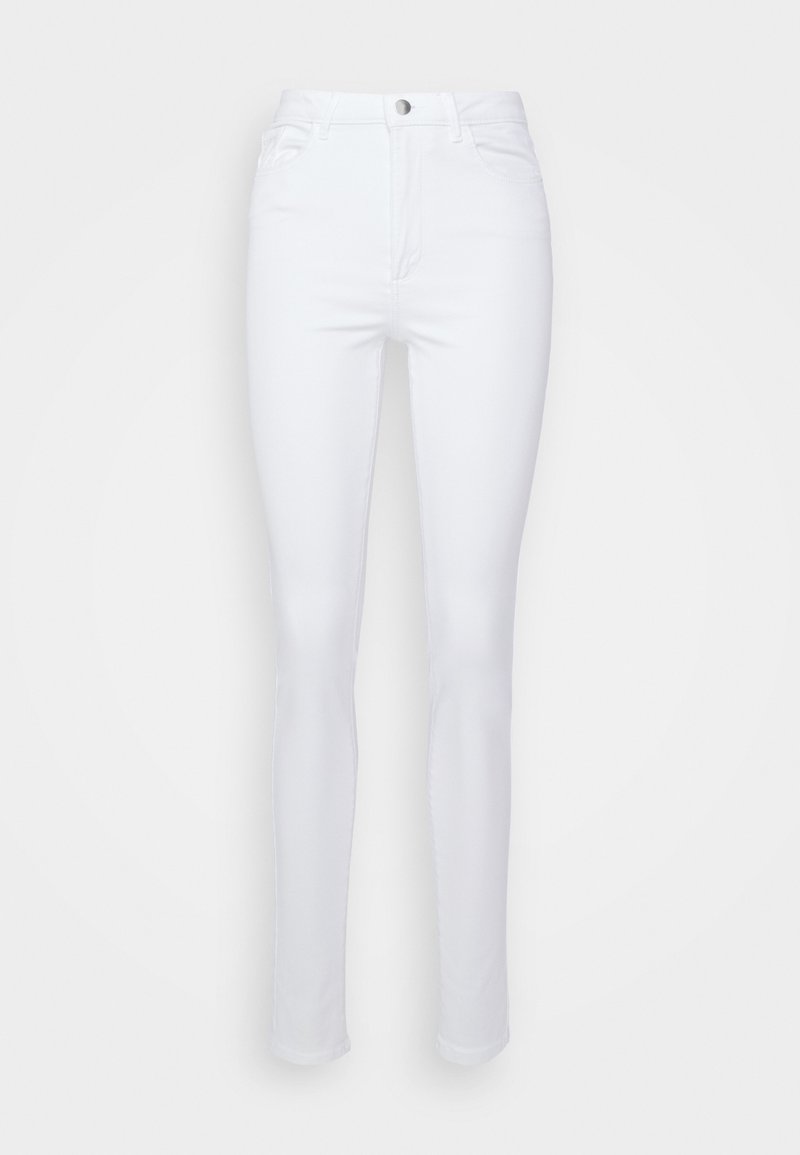 Vero Moda Tall Vaqueros pitillo - white