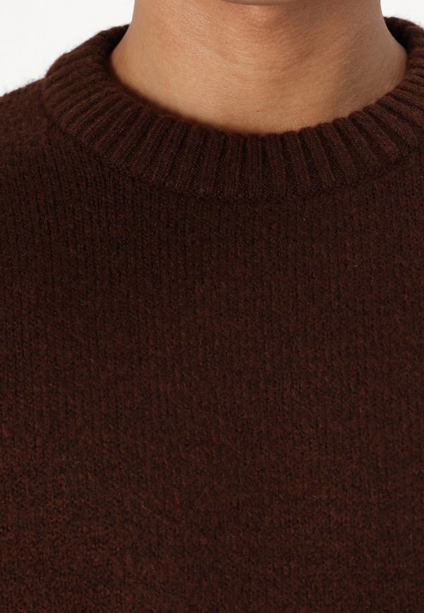 JOROLLIE CREW NECK - Jumper - chocolate lab2