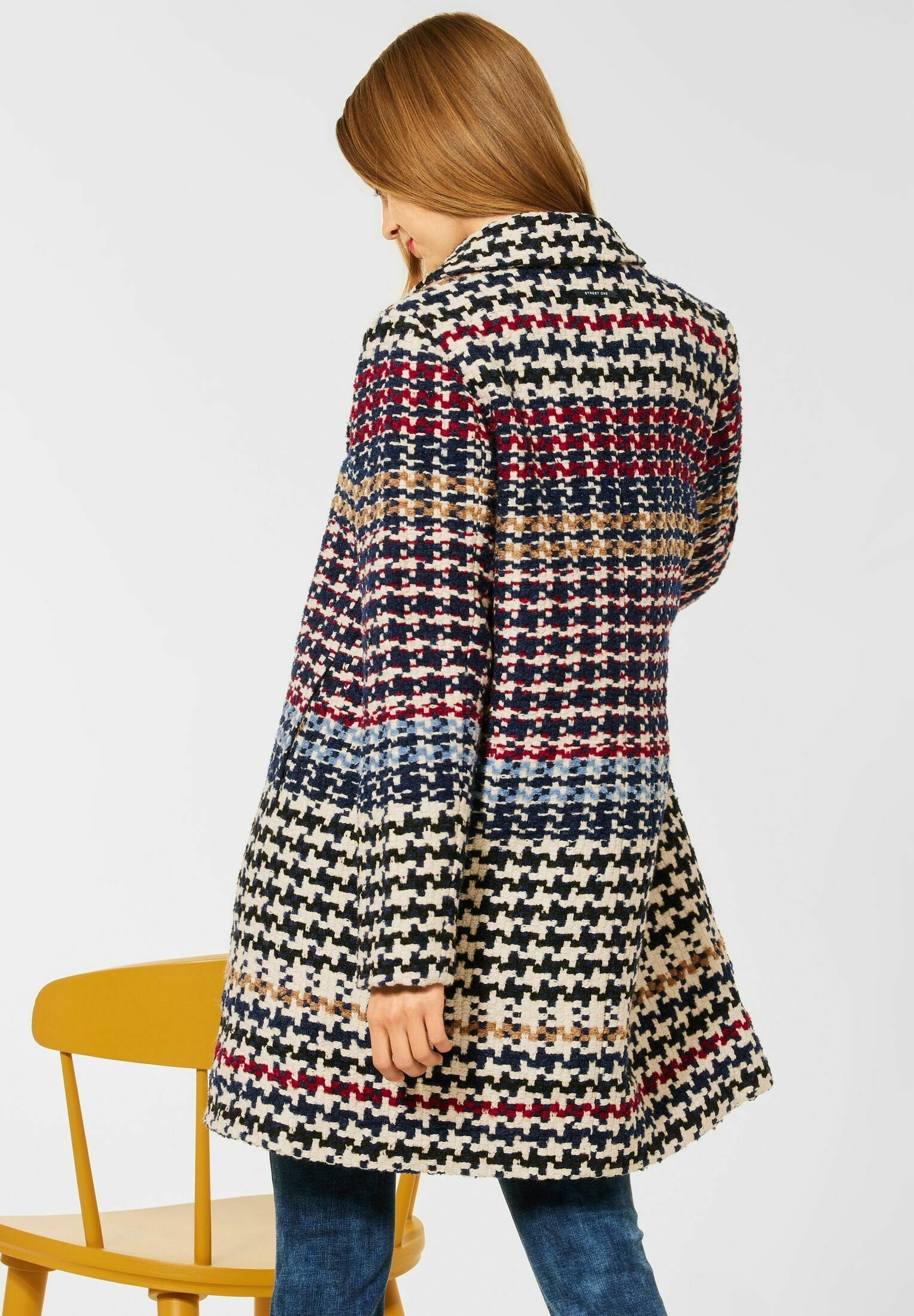 street one wollmantel rot