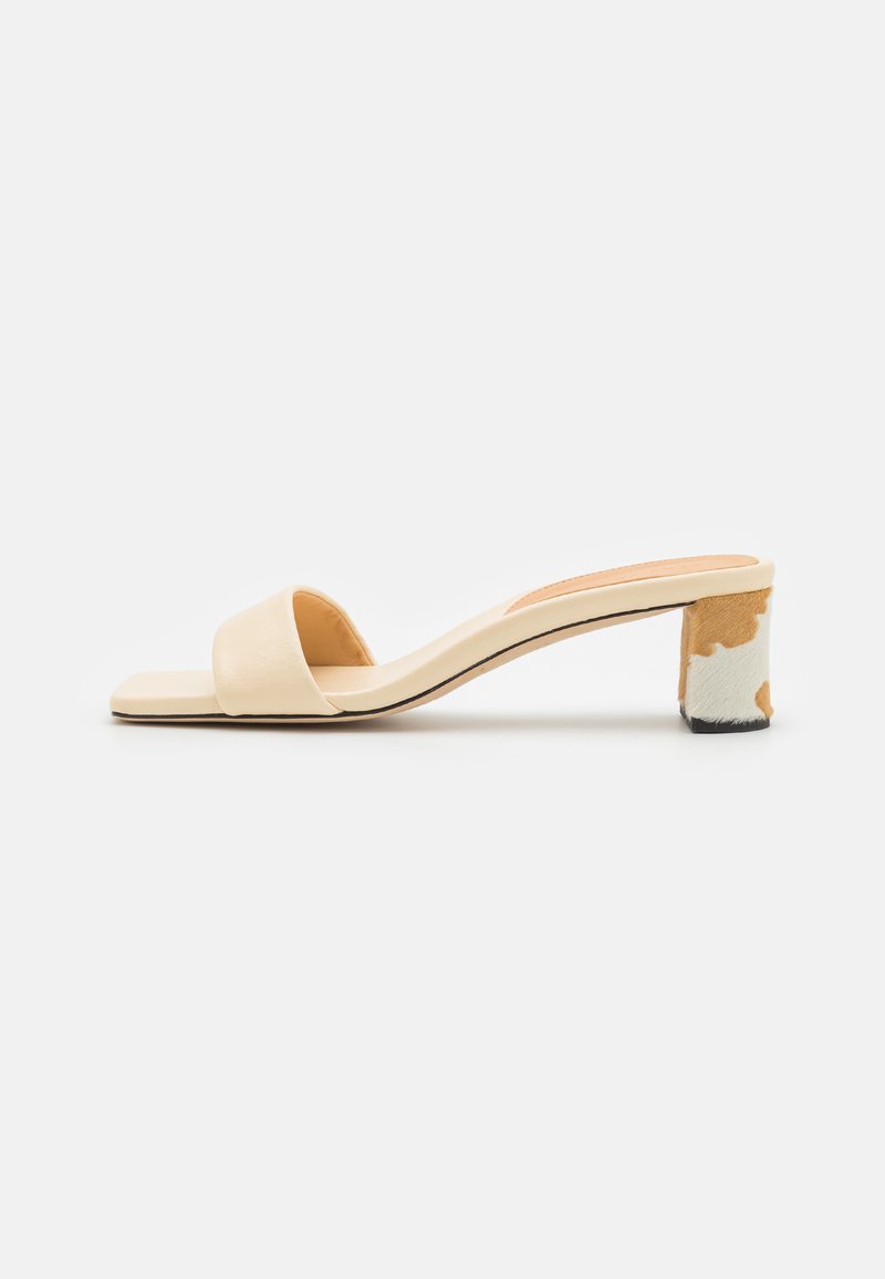 DEAR FRANCES CHAISE  - Mules med hæl - crème