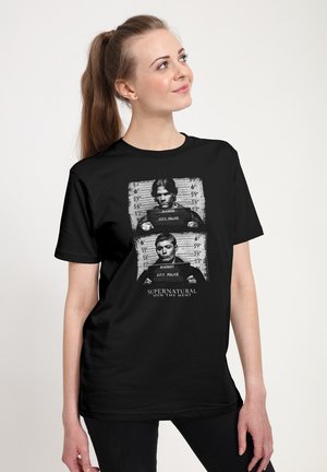 SUPERNATURAL - LINE UP - T-shirt print - black