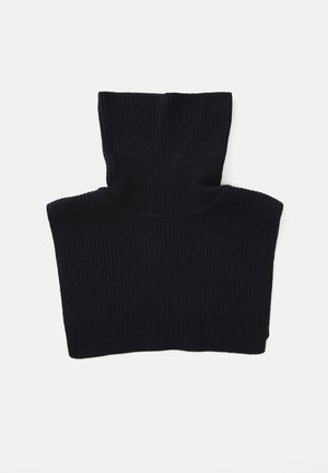 Maglione a dolcevita nero a righe con colletto alto, caratterizzato da un tessuto texturizzato e una forma aderente. Design semplice senza decorazioni.