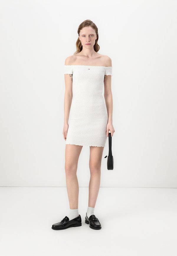 SMOCK BODYCON DRESS - Jersey dress - ecru2