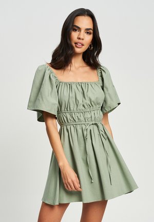 COCO - Denné šaty - sage green