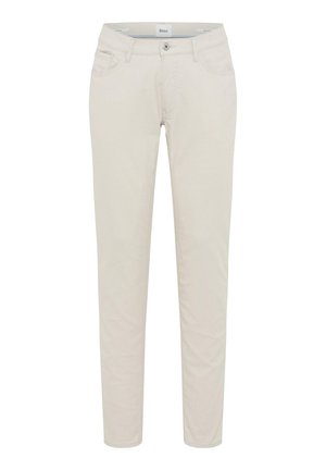 Beige slim-fit broek met steekzakken aan de voorkant, riemlussen, knoopsluiting en Brax merklabel aan de binnenkant van de tailleband.