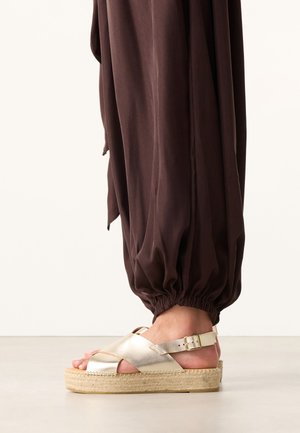 sacha, Espadrilles - gold