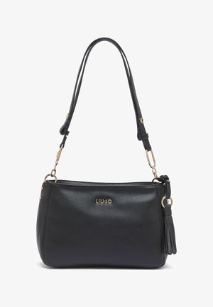 Zwarte leren schoudertas met een gestructureerde afwerking, gouden hardware, tasselaccent en verstelbare band. Geperst logo aan de voorkant.