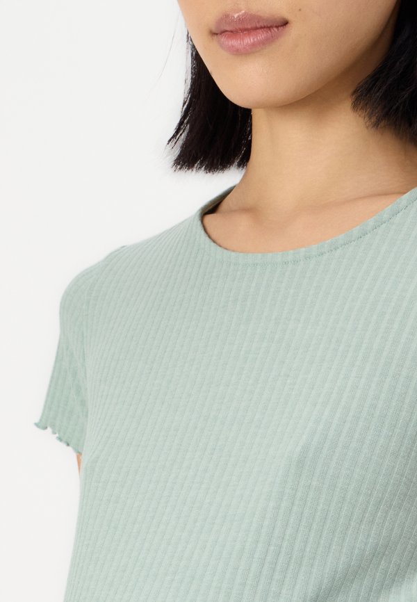 OLMEMMA  - Basic T-shirt - jadeite2