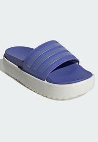 adidas Sportswear ADILETTE - Badsandal - semi  blue   blue spark met.   core white