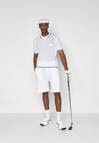 BOSS HERITAGE - Sportiniai šortai - white
