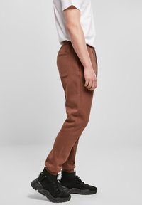 Urban Classics BASIC  - Pantaloni de trening - bark