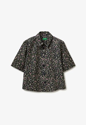 Camicia nera a maniche corte con bottoni, con piccolo motivo floreale rosa, beige e verde e colletto appuntito.