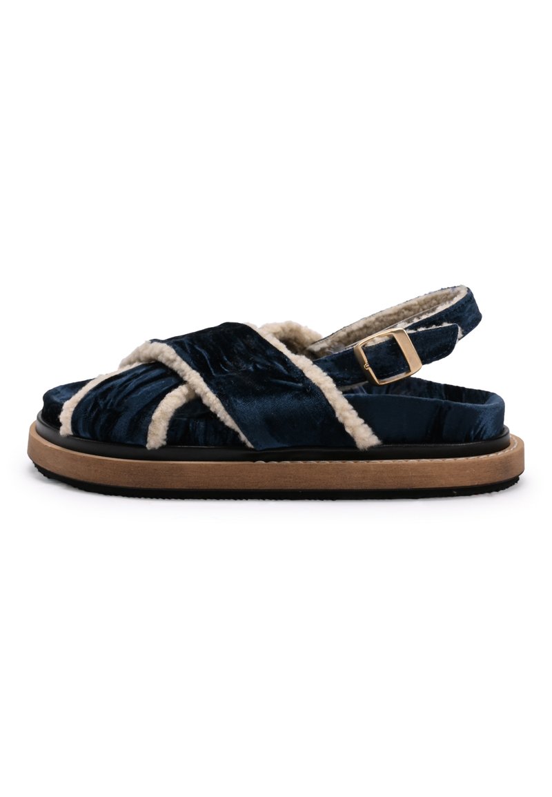 Sandali con plateau