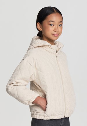 Giacca trapuntata beige con cappuccio, dotata di chiusura a zip, polsi elasticizzati e un sottile motivo luccicante. Tessuto morbido, design leggero.