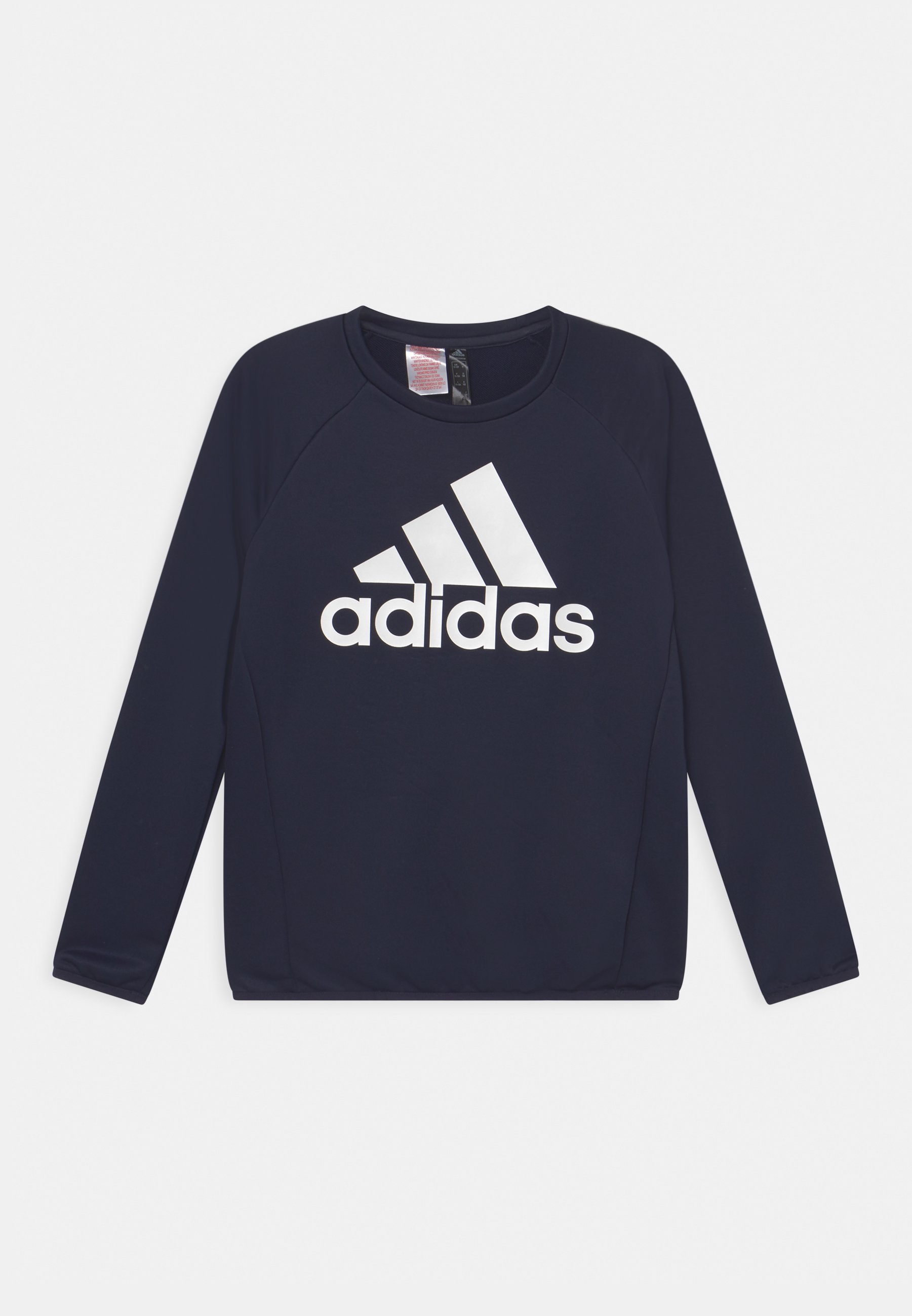 pull adidas ado