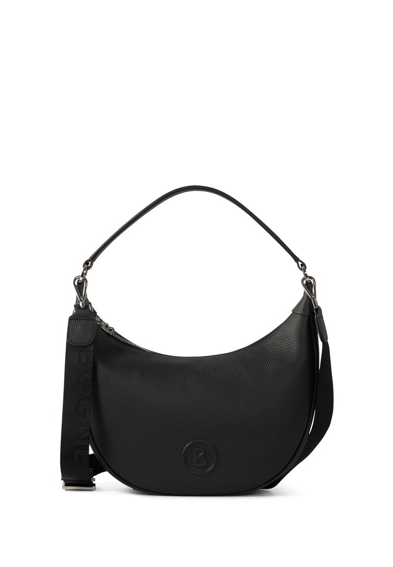 Borsa a spalla in pelle nera con forma arrotondata, superficie testurizzata e logo impresso. Presenta una tracolla staccabile con lettering audace e chiusura a zip.