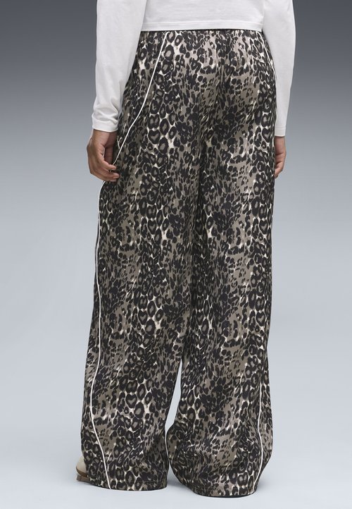 PUMA Sporthose — foto 3