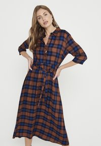 JDY JDYSTAY SHIRT DRESS - Skjortekjole - brown/blue