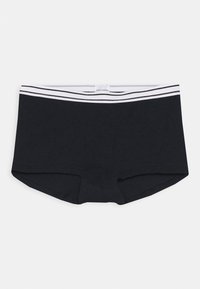 Boxer shorts neri in cotone con una cintura elastica bianca e due strisce nere parallele, texture liscia e vestibilità tailored.