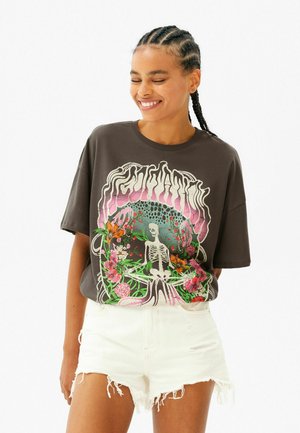 SHORT SLEEVE SKELETON PRINT - T-shirt z nadrukiem - green