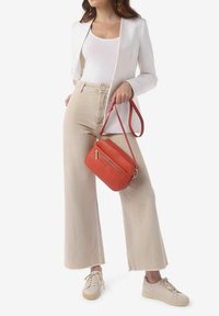 Miriade ADRIEL - Borsa a tracolla - arancione
