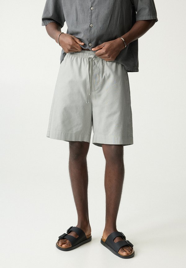 LINEN BLEND BERMUDA - Shorts - mint