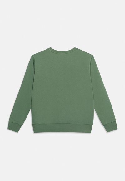 Απλό πράσινο φούτερ με μακριά μανίκια και στρογγυλή λαιμόκοψη, εμφανίζεται από πίσω σε λευκό φόντο.