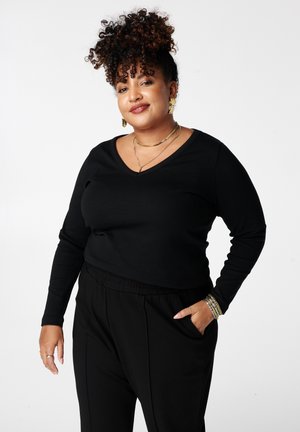 NOT TRANSLATED - Pullover - black