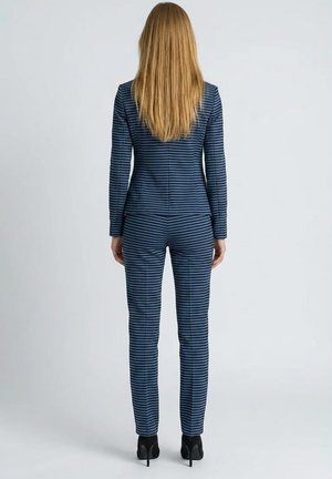 Outfitters Nation, CHAQUETA AMERICANA RAYAS CON SOLAPA Y BOTÓN MUJER - Blazer - azul