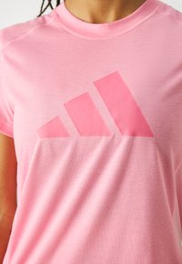 adidas Performance LOGO - Sportovní tričko - bliss pink/pink fusion
