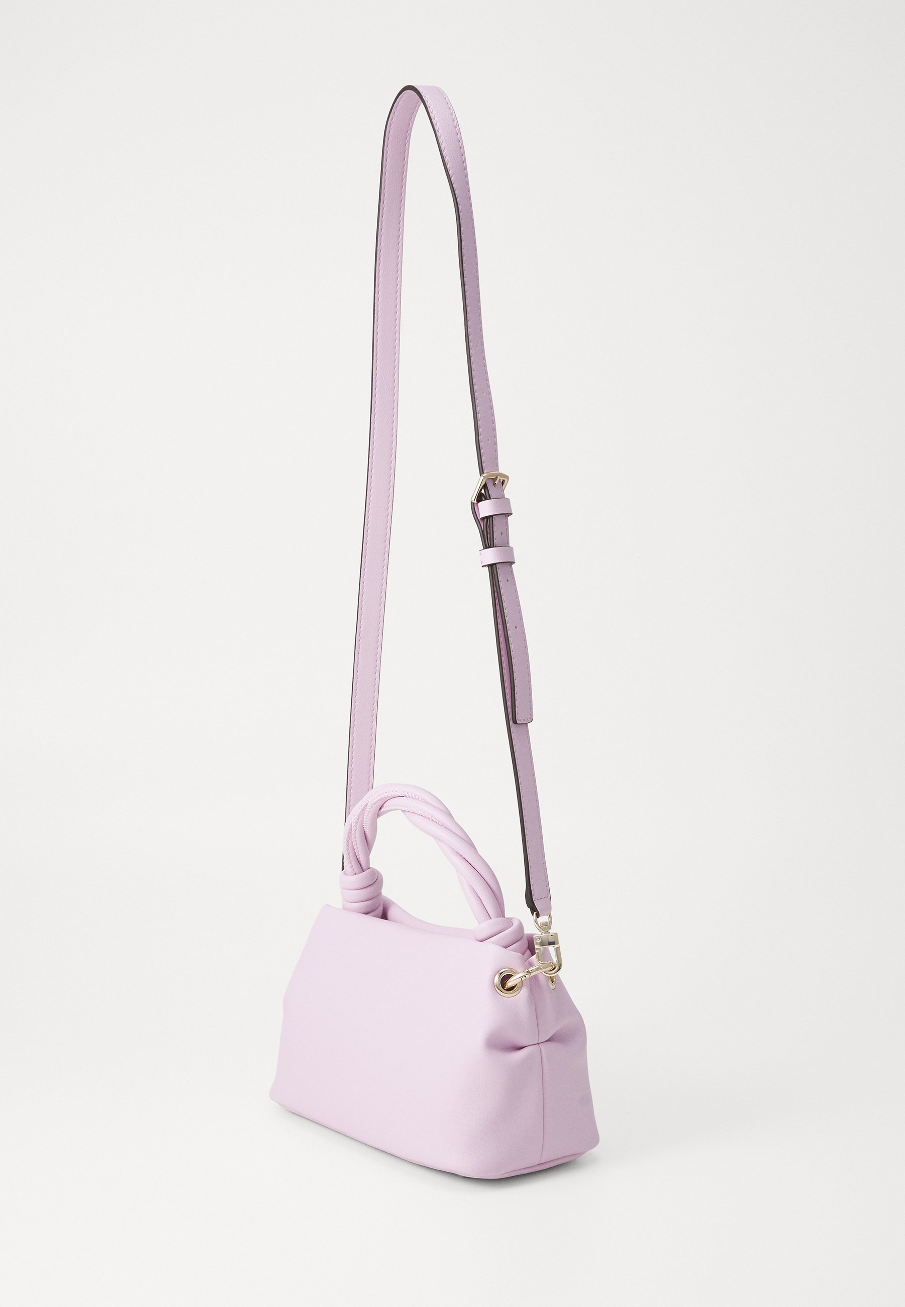 【パープル(ORC)】GUESS クロスボディバッグ(W)SANSA Top Handle Crossbody GUESS Sansa Small Top Handle Crossbody - Macy's
