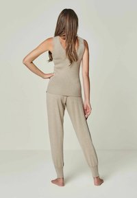 YOU LOOK PERFECT MERINO WOOL LOUNGEWEAR SET 3 PIECES - Nachtwäsche Set - taupe