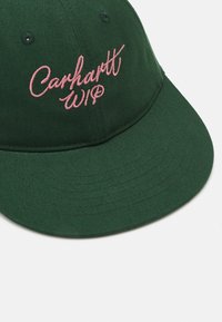 Carhartt WIP SIGNATURE UNISEX - Pet - sycamore tree / dusty rose