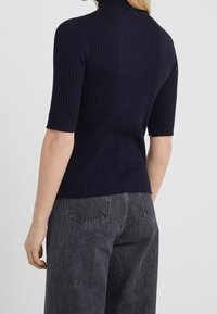 Filippa K Stickad tröja - dark blue