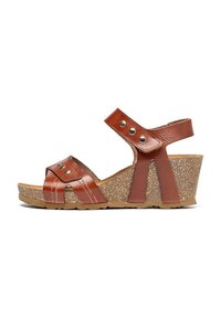 Bruine leren wedge sandalen met een kurken zool, voorzien van verstelbare banden met metalen drukkers en een gestructureerde basis voor grip.